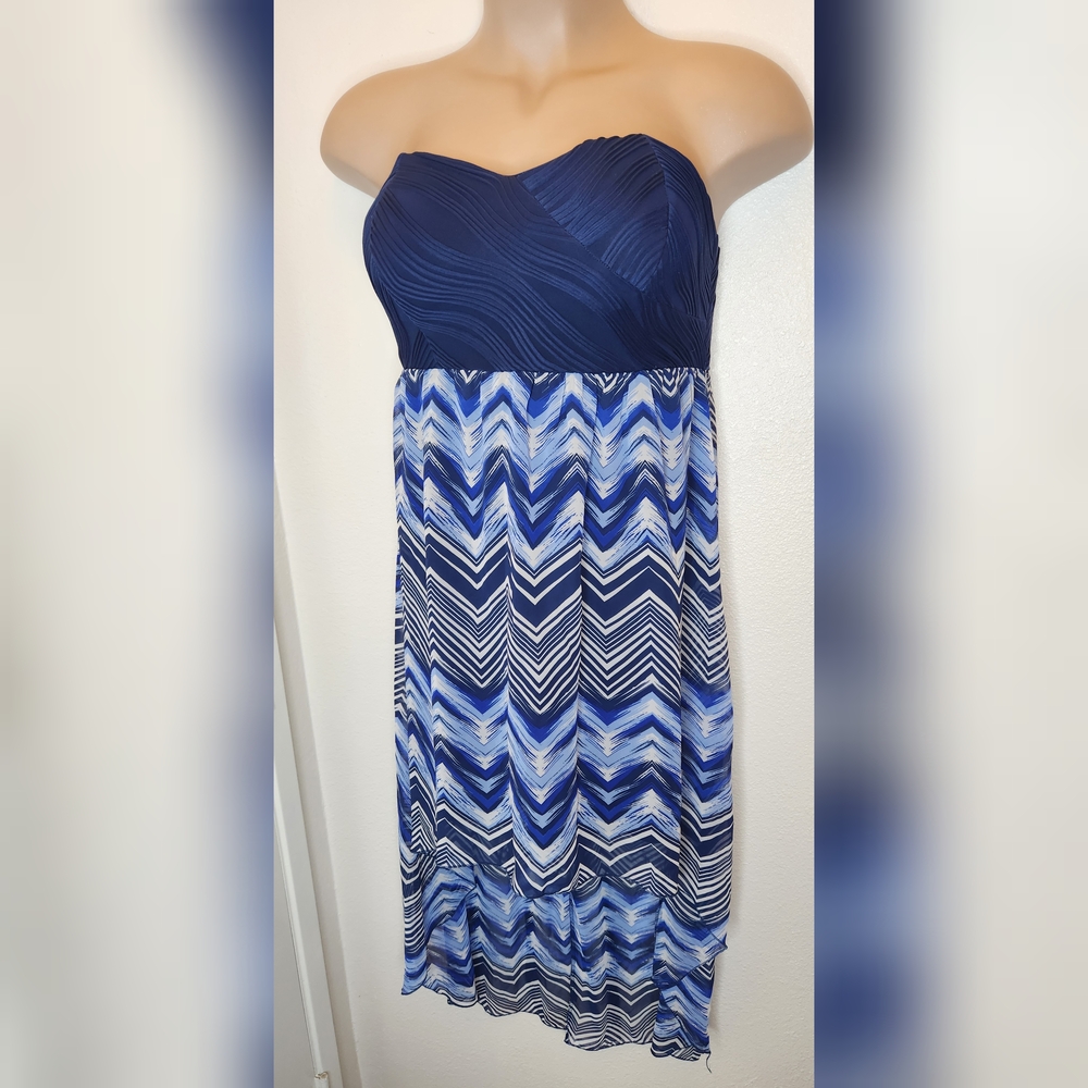 NO BOUNDARIES Blue Strapless High Low Top